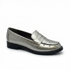 Queen Studded Classic Loafer